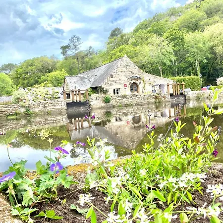 Les Moulins Du Duc Hotel 4*